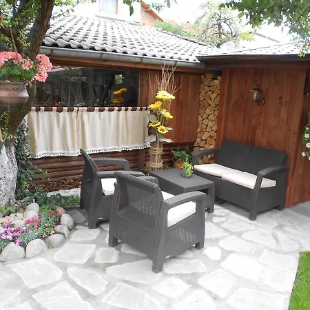 Guest house Zigen House 3*